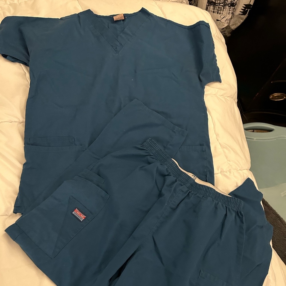 Cherokee scrubs